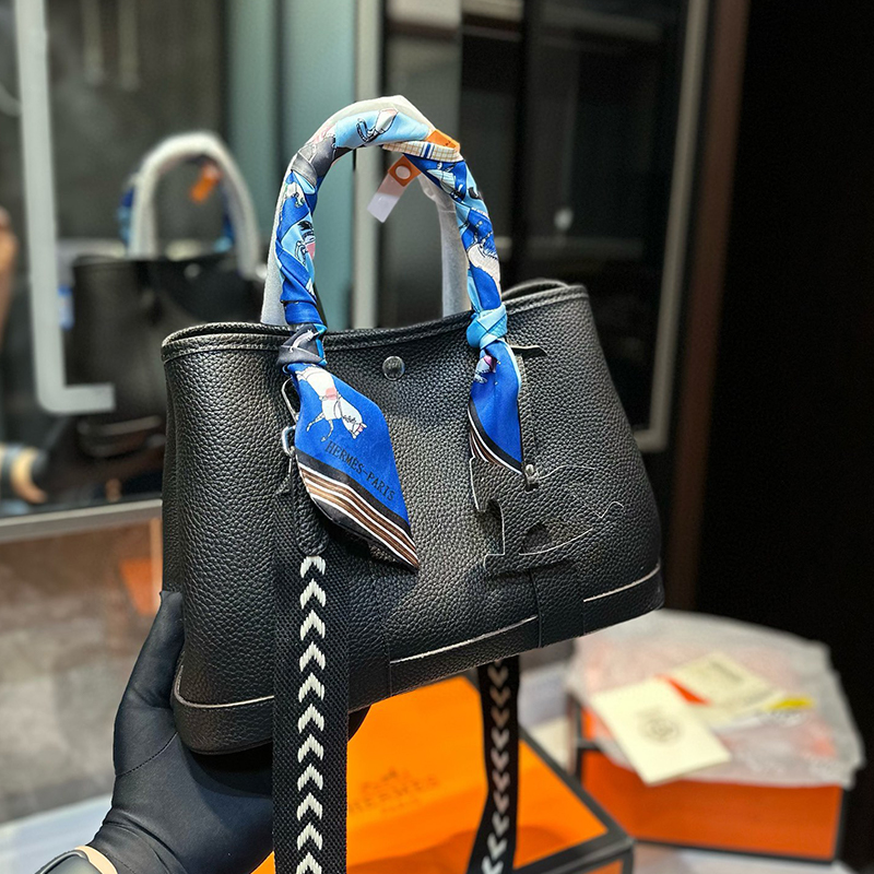 HERMES《抜群の収納力》エルメス Garden Party 32 bag ハンドバッグ レディース