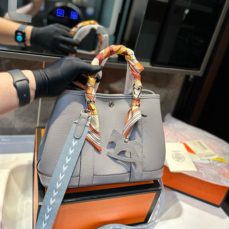 HERMES《抜群の収納力》エルメス Garden Party 32 bag ハンドバッグ レディース
