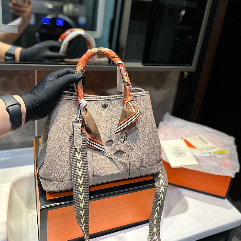 HERMES《抜群の収納力》エルメス Garden Party 32 bag ハンドバッグ レディース