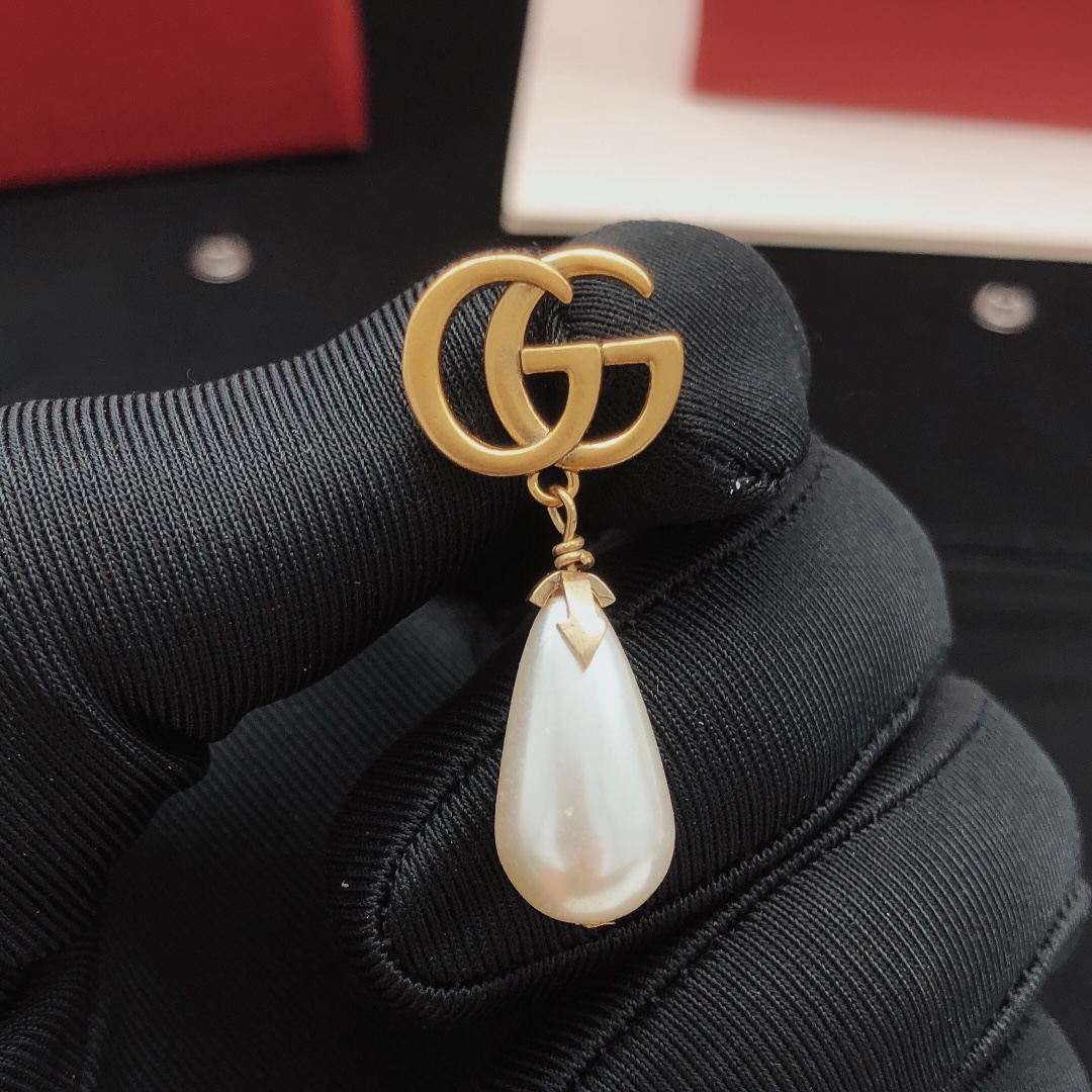 グッチ GUCCI エレガント ピアス イヤリング レディース