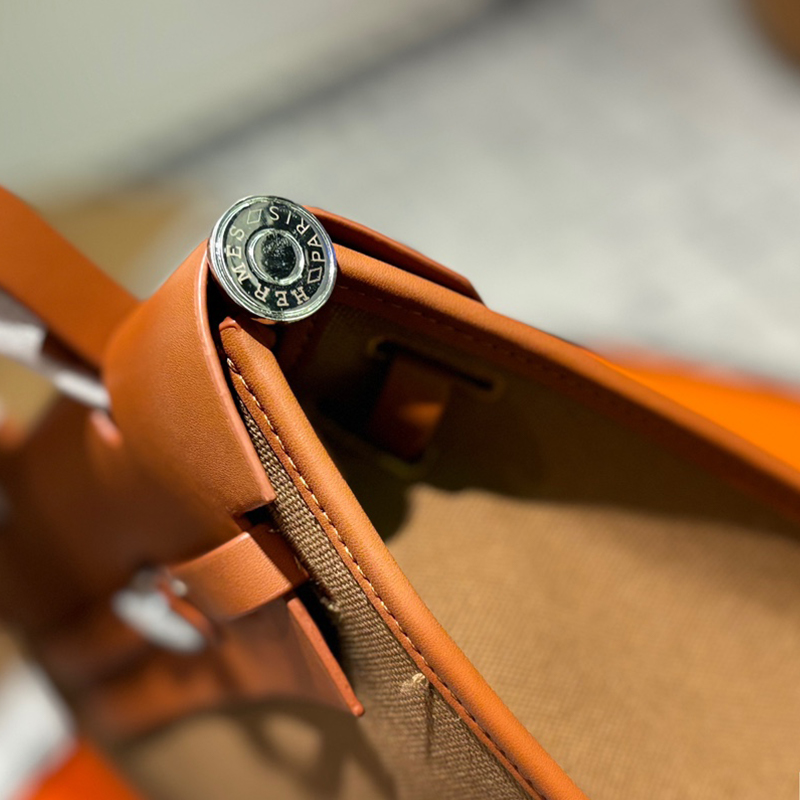 大人の高級感 エルメス Herbag 25 ショルダーバッグ レディース