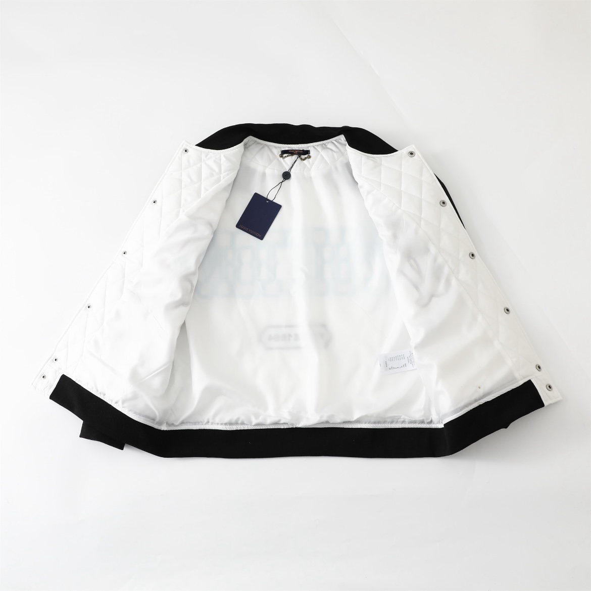 ルイヴィトン（LOUIS VUITTON）ブラックホワイト ジャケット ファッション メンズ&レディース