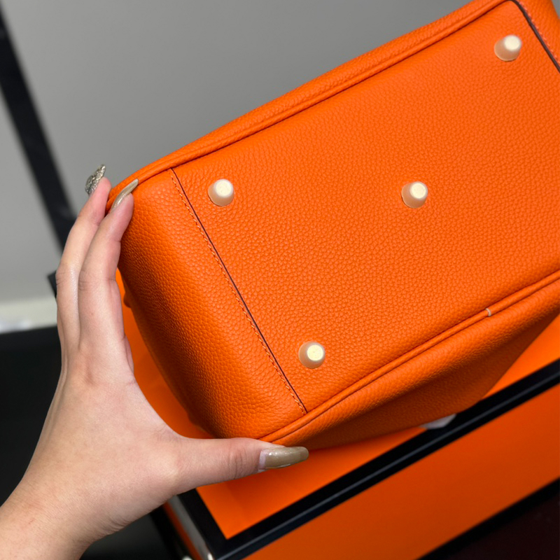 エルメス レア【HERMES】リンディ 26 ハンドバッグ G金具 レディース