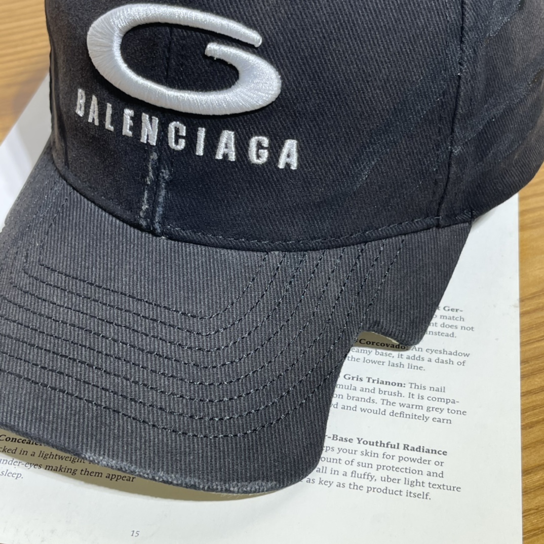 バレンシアガ Balenciaga キャップ 野球帽子 ブラック メンズ＆レディース