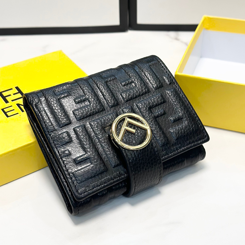 フェンディ FENDI ズッカ 折財布 コンパクト エフイズ 二つ折り財布 黒 レディース