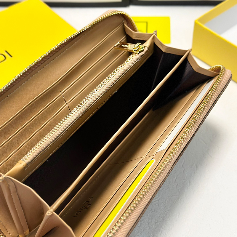 フェンディ FENDI 長財布 メンズ レディース ラウンドファスナー ズッカ柄 ロゴ ブランド 本革
