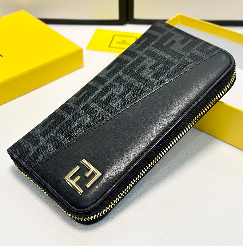 フェンディ FENDI 長財布 メンズ レディース ラウンドファスナー ズッカ柄 ロゴ ブランド 本革