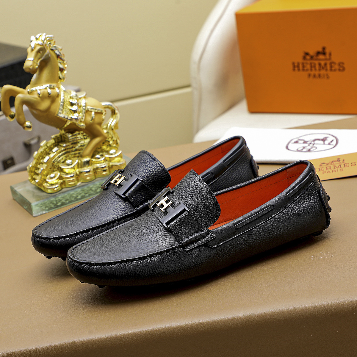 エルメス HERMES お洒落なメンズに ローファー シューズ 革靴 