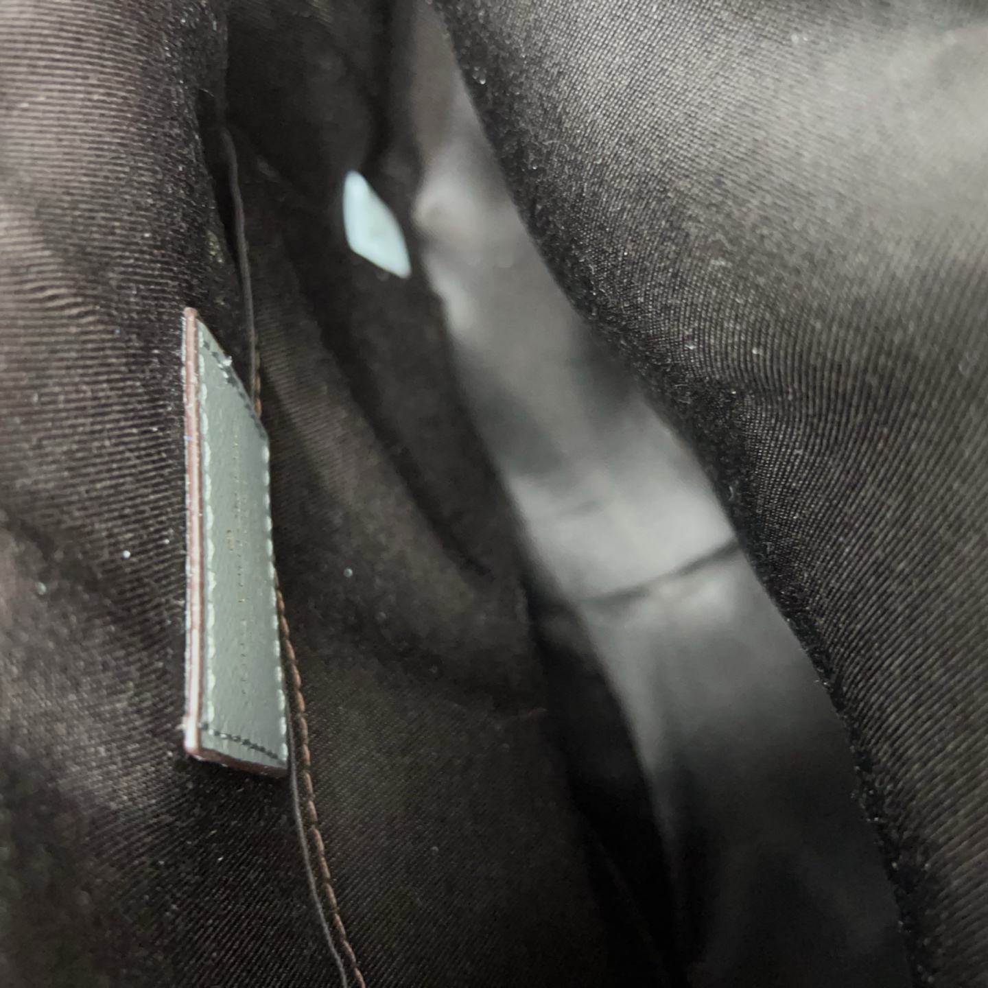 LOUIS VUITTON ルイヴィトン メッセンジャー タイガラマ モノグラムエクリプス メンズ