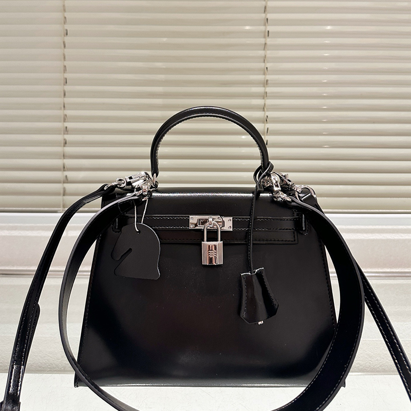 エルメス hermes ケリー25 外縫い ボックスカーフ ブラックハンドバッグ レディース