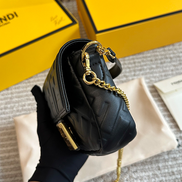 フェンディ FENDI ショルダーバッグ ハンドバッグ レディース 2WAY
