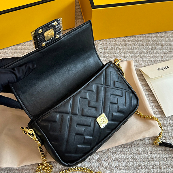 フェンディ FENDI ショルダーバッグ ハンドバッグ レディース 2WAY