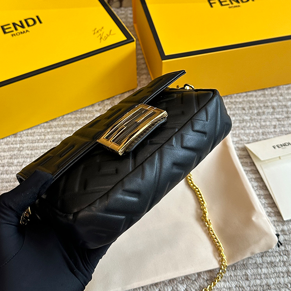 フェンディ FENDI ショルダーバッグ ハンドバッグ レディース 2WAY