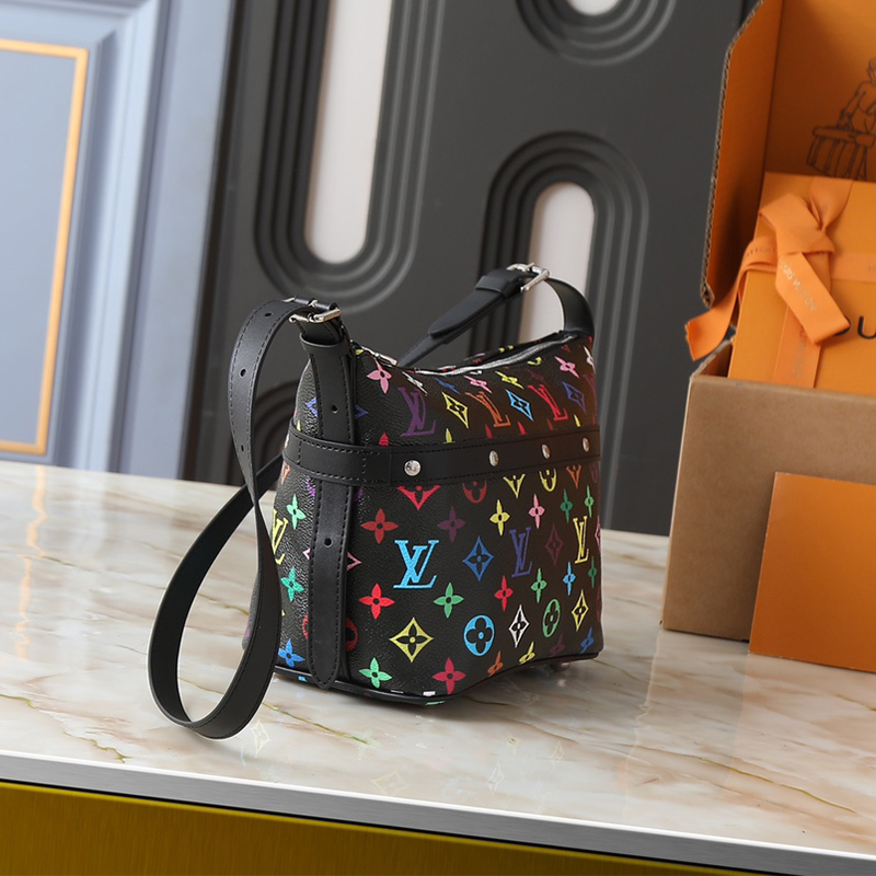 ルイヴィトン LOUIS VUITTON クルーザー・トワレバッグ ショルダーバッグ レディース