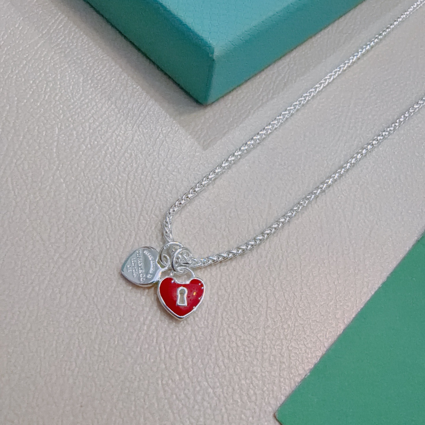 ティファニー Tiffany&Co. ペンダント ネックレス ダブルハート ギフトにも レディース