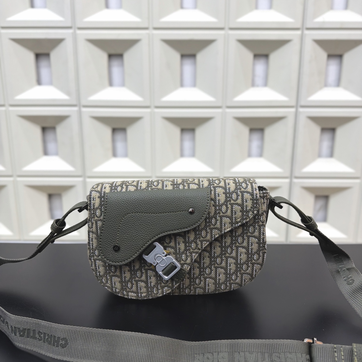 ディオール DIOR サドル マグネット留め具 ショルダーバッグ メンズ