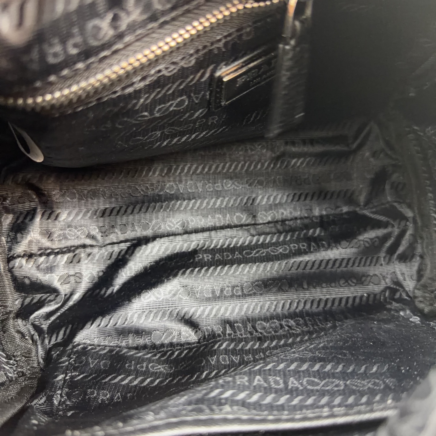 プラダ PRADA サフィアーノメッセンジャーバッグ ショルダーバッグ メンズ