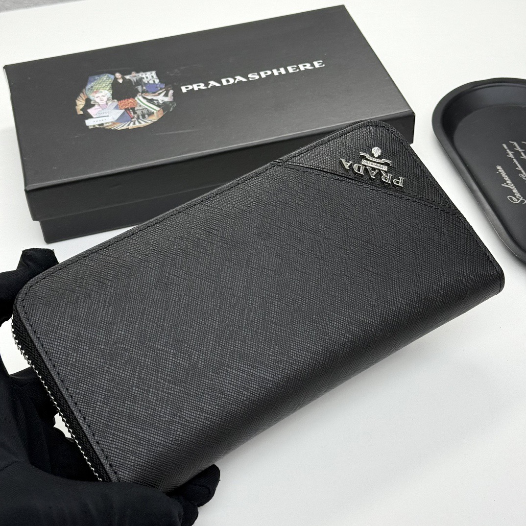 プラダ PRADA サフィアーノ ラウンドジップ ブラック長財布 メンズ
