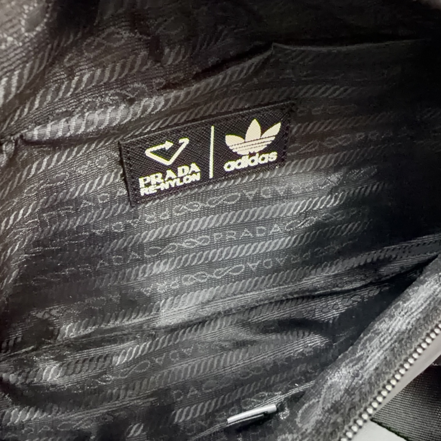 プラダ×アディダス ボディバッグ ナイロン ブラック ユニセックス