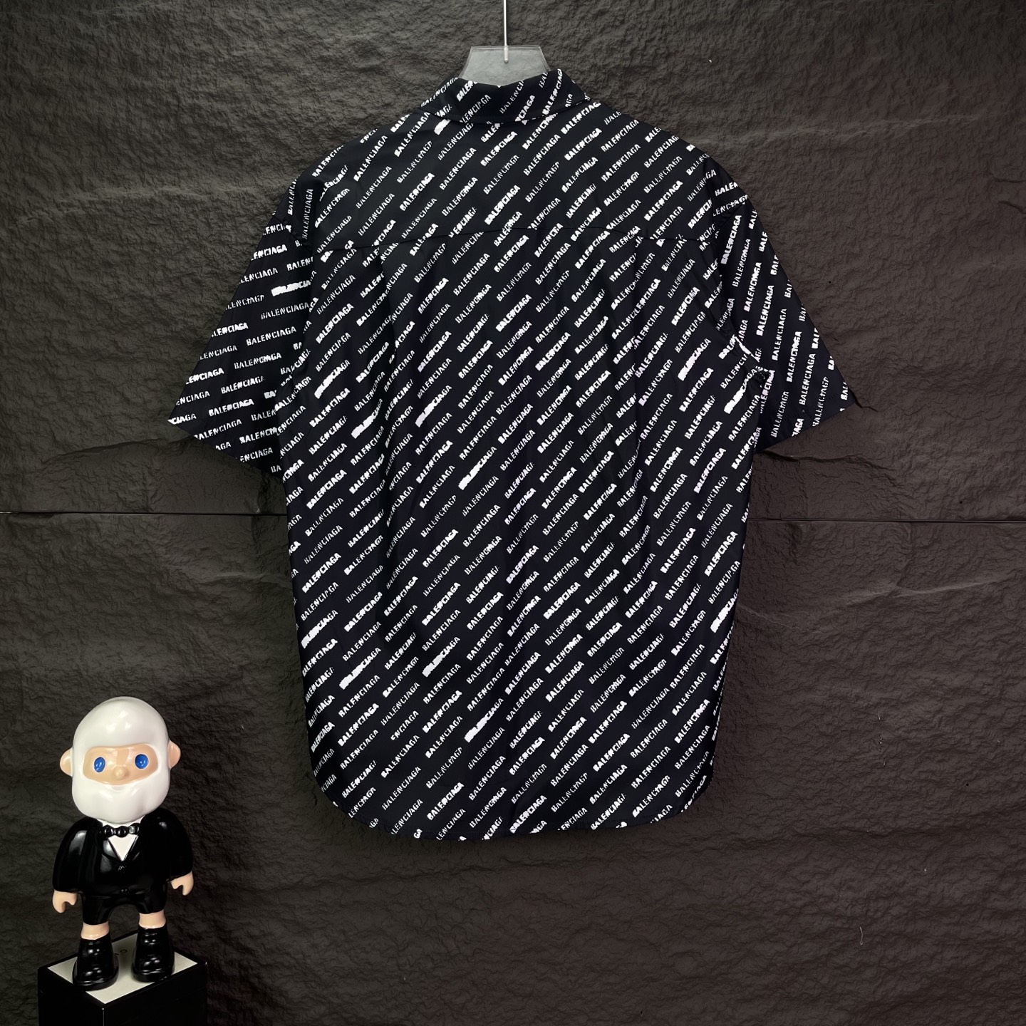 バレンシアガ Balenciaga 半袖 シャツ ロゴ入り 2色 メンズ