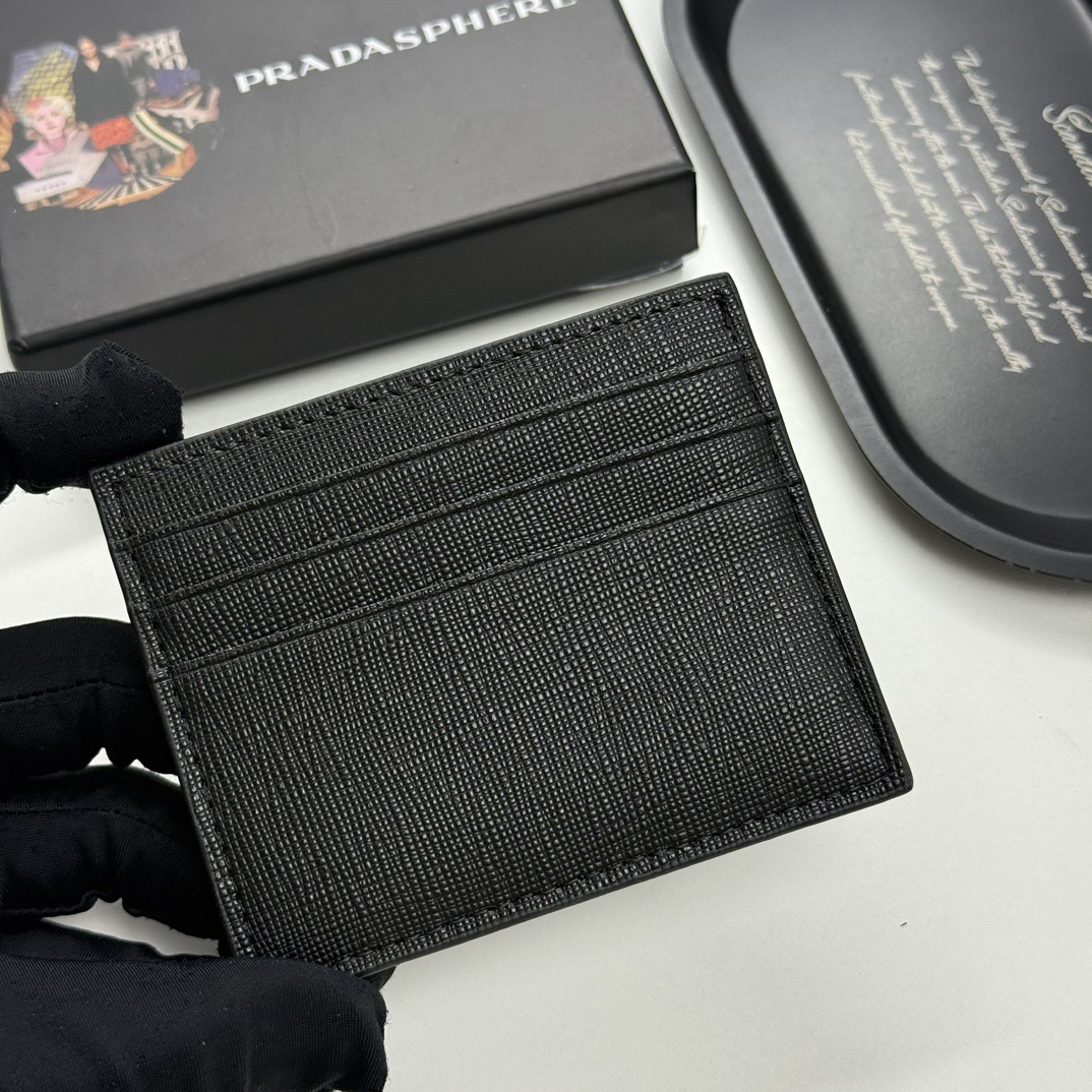 プラダ PRADA トライアングルロゴ カードケース メンズ