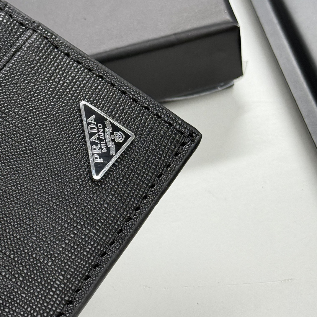 プラダ PRADA トライアングルロゴ カードケース メンズ