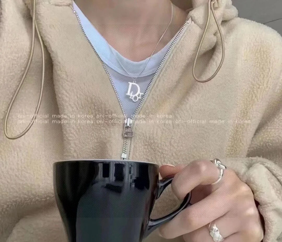 ディオール Dior N1284HOMMT シルバー＆クリスタル ペンダント ネックレス レディース