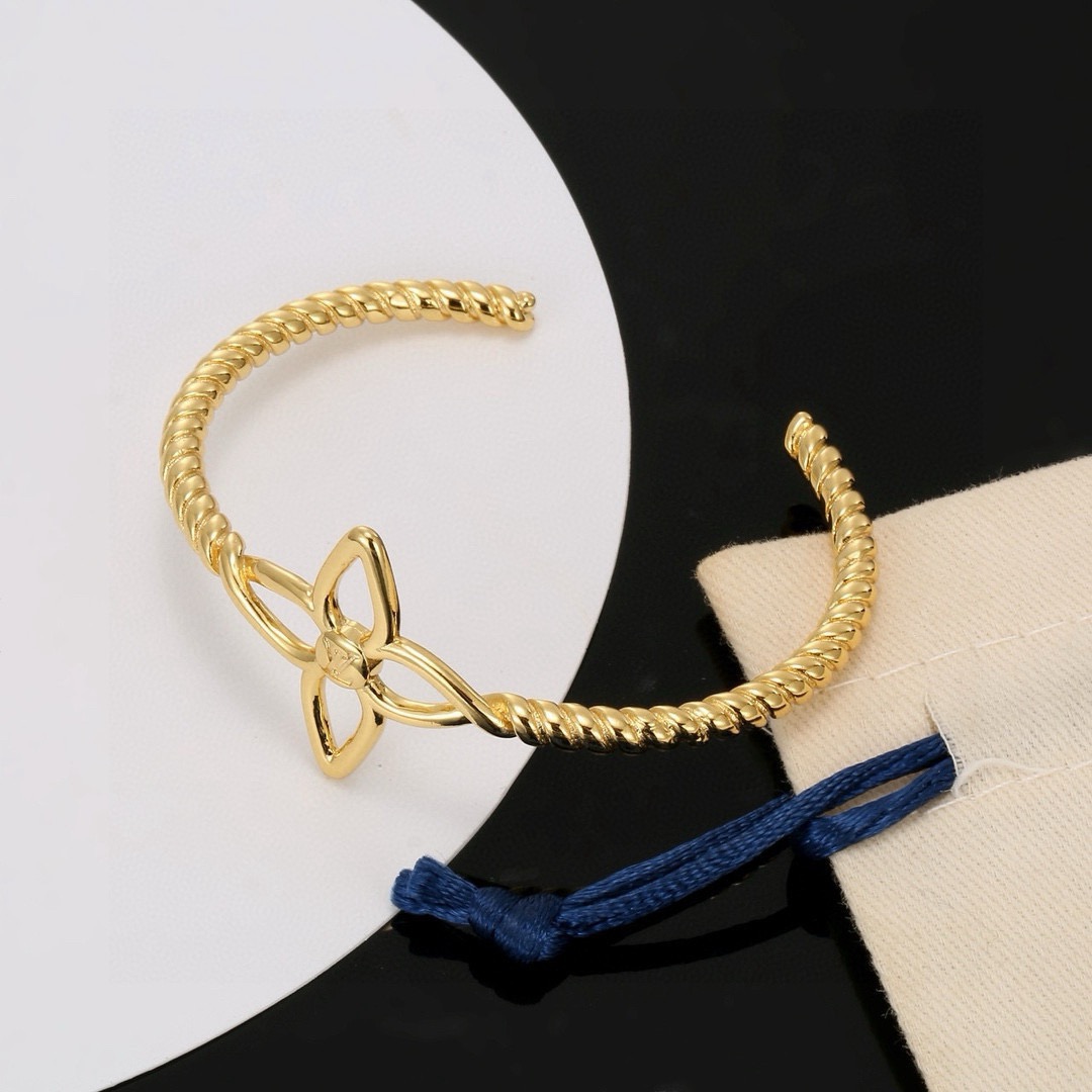 ルイヴィトン Louis Vuitton フラワーモチーフ ツイストバングル