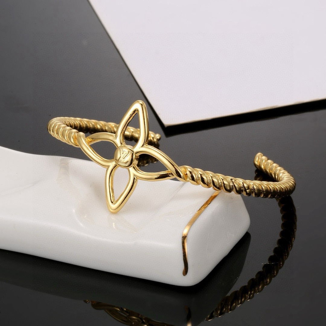 Louis Vuitton フラワーモチーフ バングル ルイヴィトン Louis Vuitton フラワーモチーフ ツイストバングル