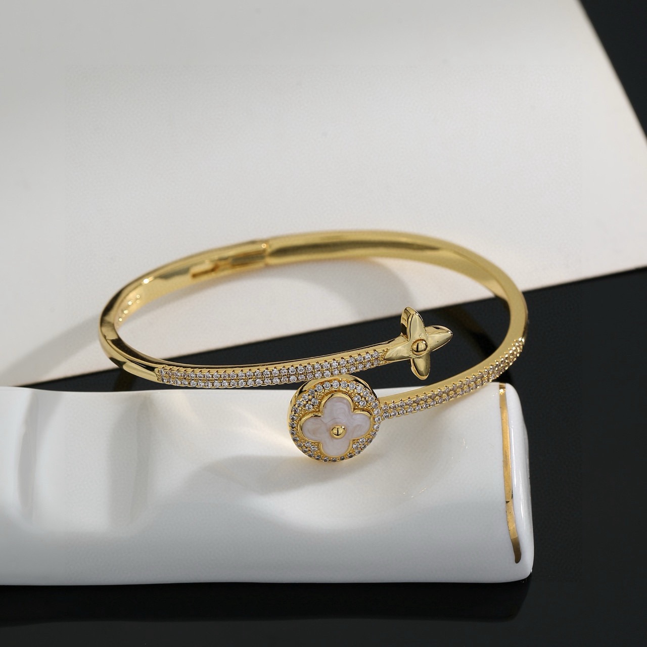 ルイヴィトン Louis Vuitton ブレスレット ルイゼット レディース