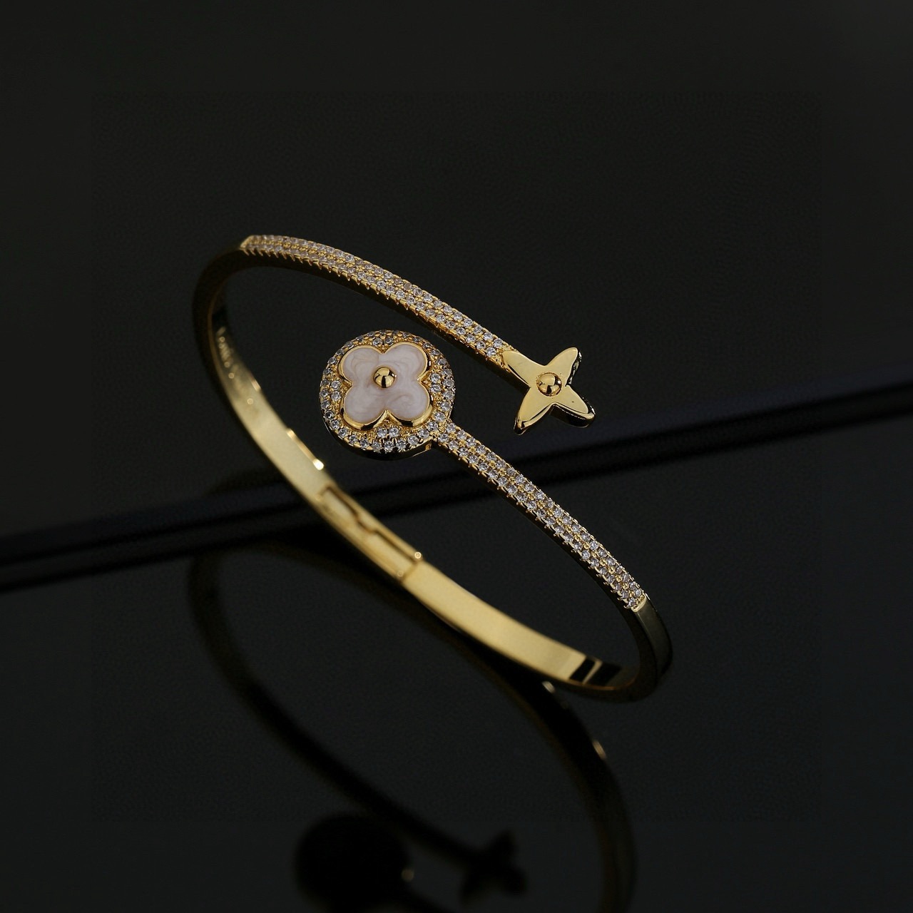 ルイヴィトン Louis Vuitton ブレスレット ルイゼット レディース