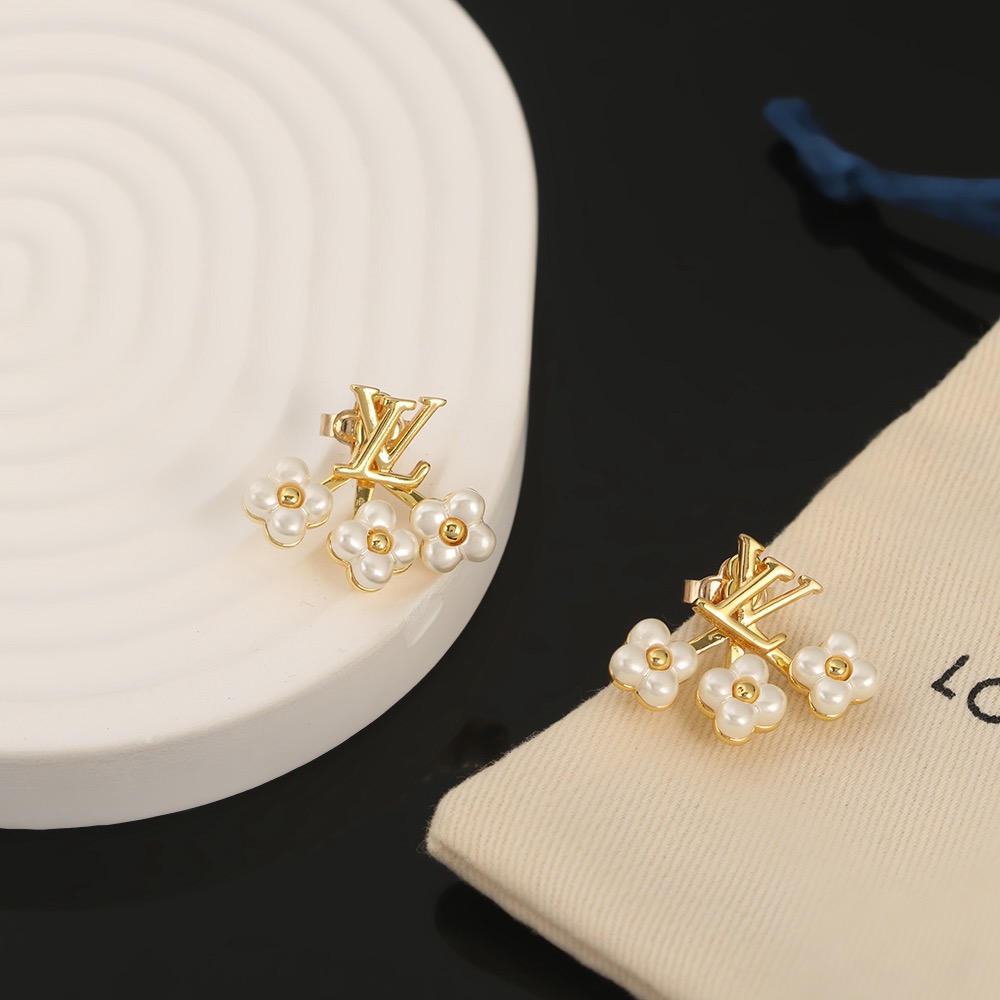 ルイヴィトン LOUIS VUITTON M00970 ピアス メタル 花 ロゴ レディース