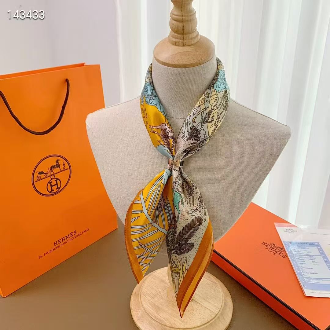 エルメス HERMES シルクスカーフ 2色 レディース