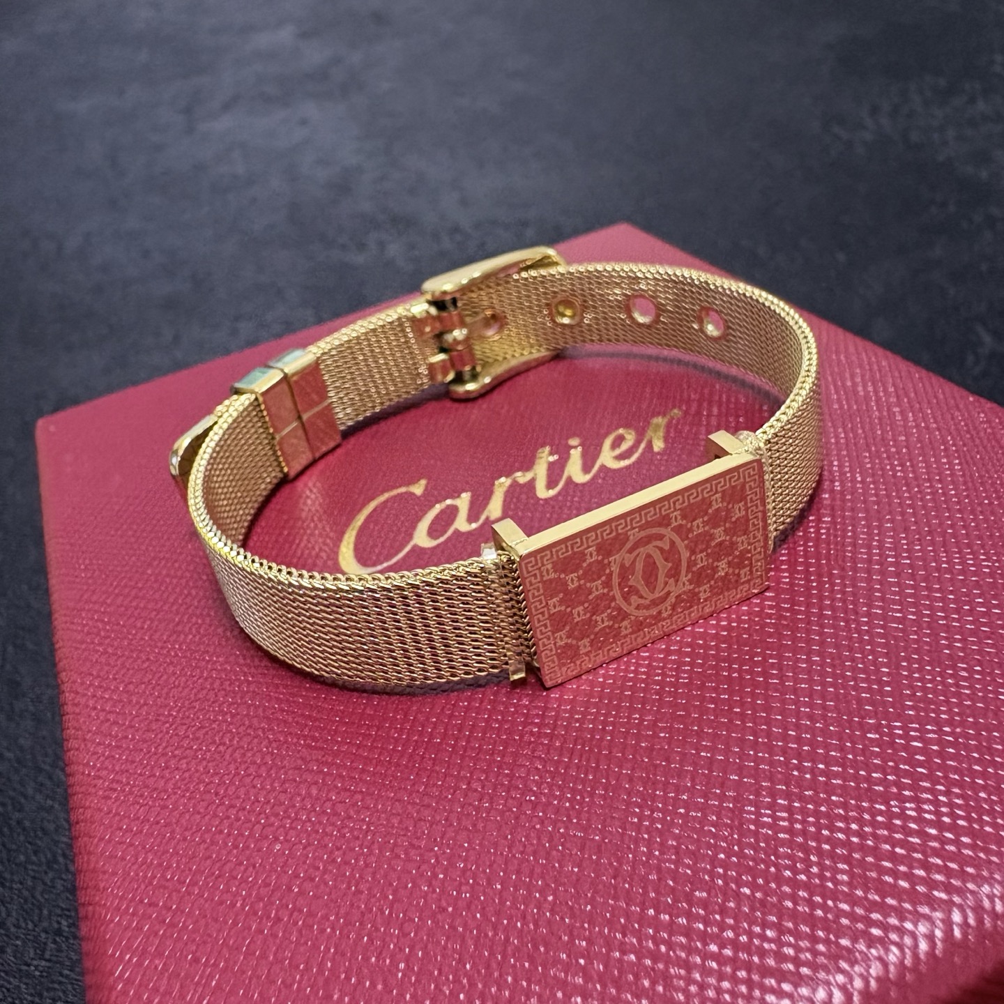 カルティエ Cartier メッシュベルト ブレスレット ゴールド ロゴプレート