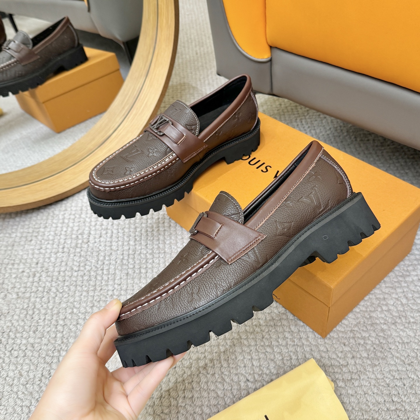 ルイヴィトン モノグラム柄 レザー 厚底ローファー シューズメンズ