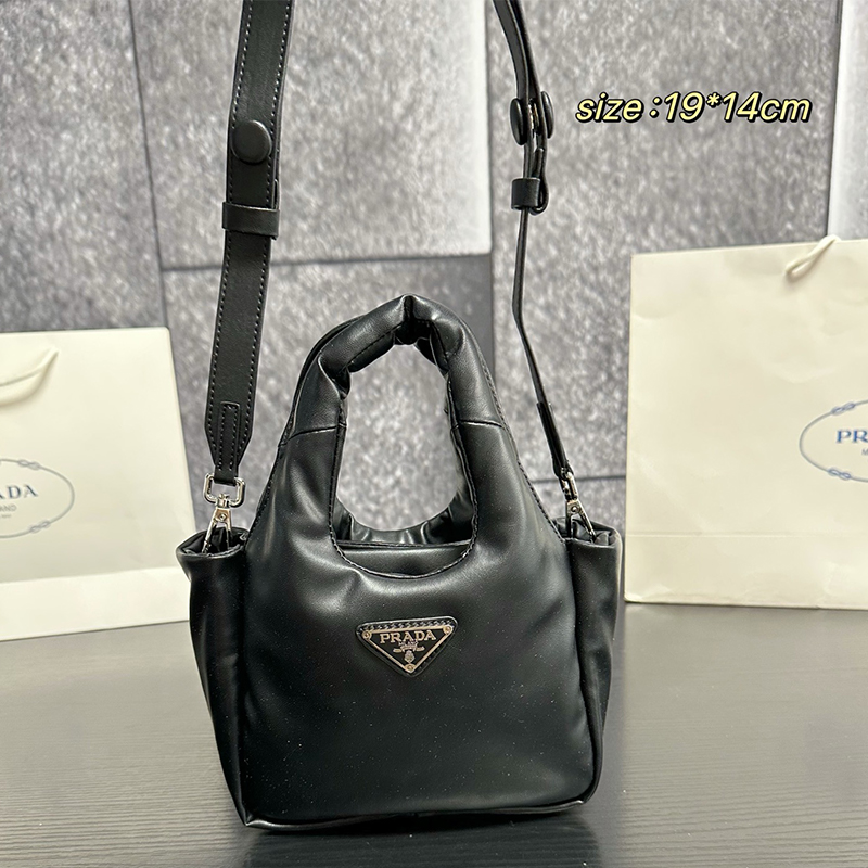 プラダ PRADA ソフト パデッド ナッパレザー ミニハンドバッグ レディース