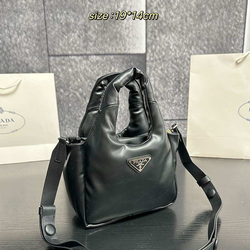 プラダ PRADA ソフト パデッド ナッパレザー ミニハンドバッグ レディース