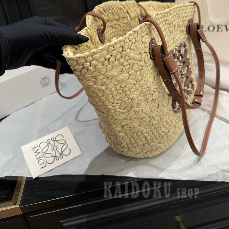 ロエベ LOEWE バスケットバッグ ベージュ かごバッグ レディース