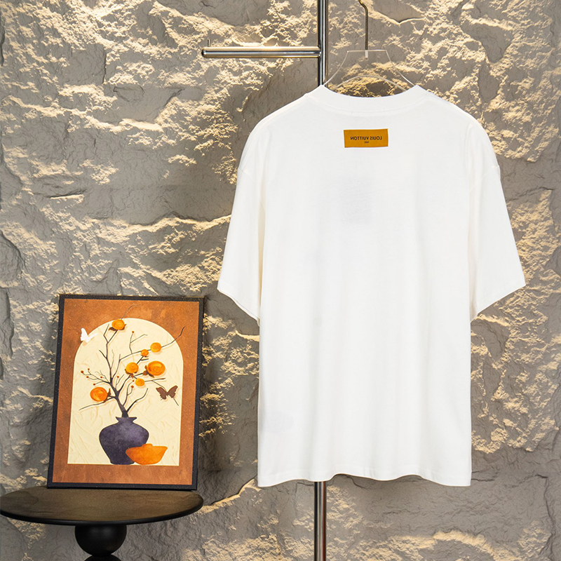 ルイヴィトン Tシャツ 刺繍ロゴ入り ファッション 半袖 メンズ
