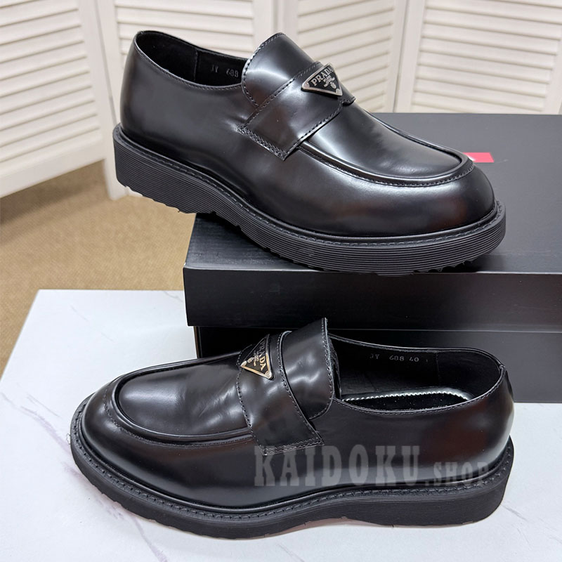 プラダ PRADA ブラッシュドレザー ローファー シューズ 革靴 メンズ