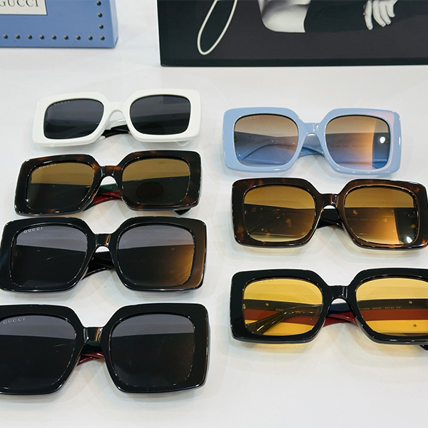 グッチ GUCCI クラシックなスクエアデザイン サングラス レディース