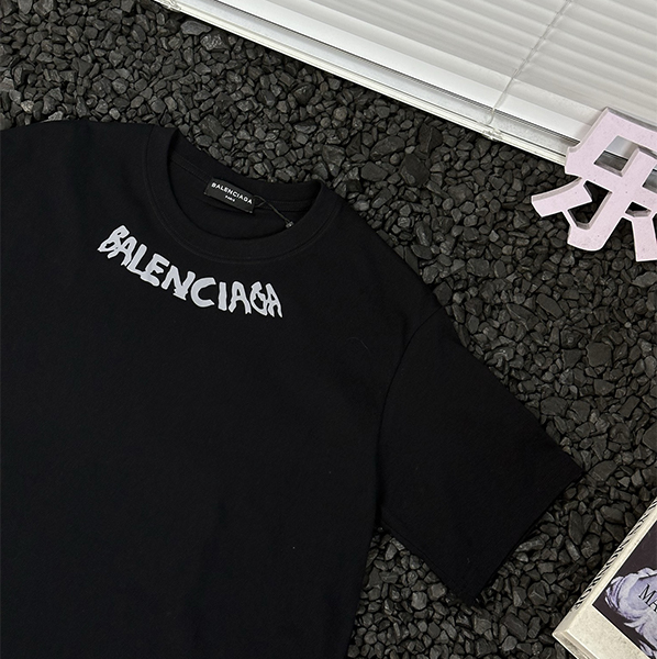 バレンシアガ Balenciaga 半袖 Tシャツ 2色 メンズ＆レディース