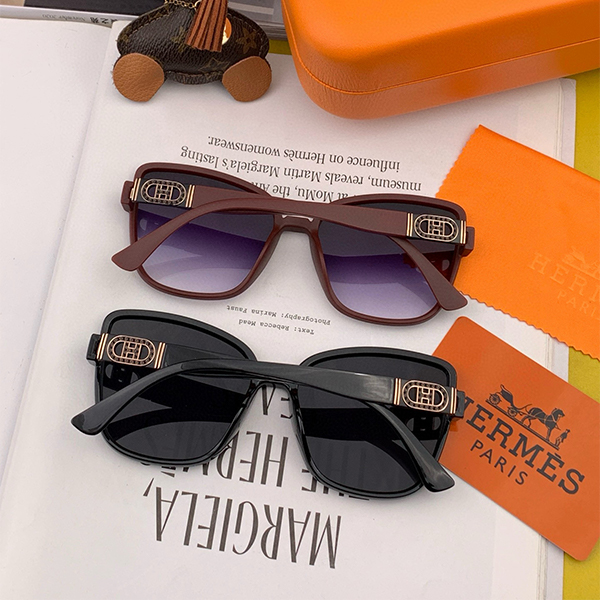 エルメス（HERMES）クラシックなスクエアデザイン サングラス レディース ＆ メンズ