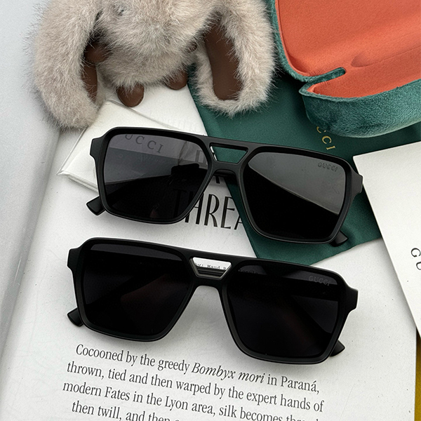 グッチ GUCCI クラシックなスクエアデザイン サングラス レディース