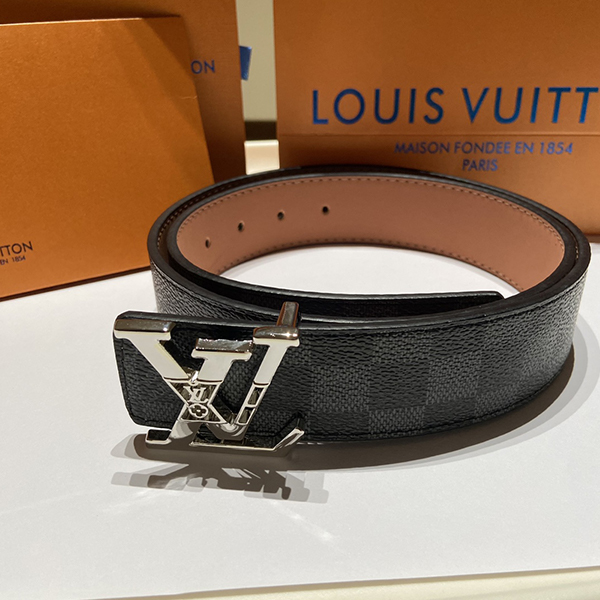 ルイヴィトン ベルト スーパーコピー｜エレガントで実用的なアイテム