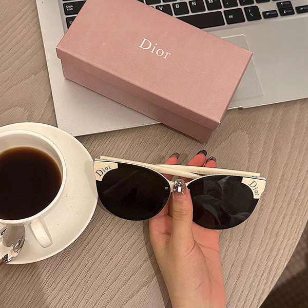 Dior ディオール  サングラス ファッション メガネ  レディース メンズ