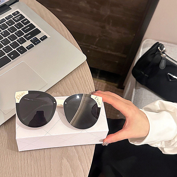 Dior ディオール  サングラス ファッション メガネ  レディース メンズ