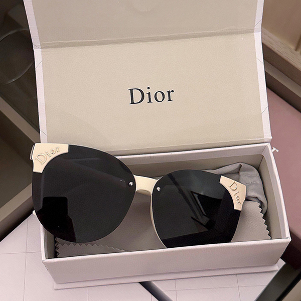 Dior ディオール  サングラス ファッション メガネ  レディース メンズ