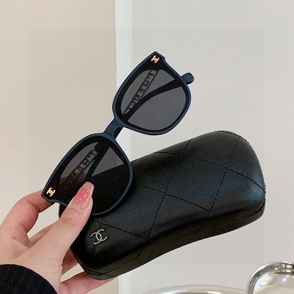 シャネル（CHANEL）デザイン メガネ 眼鏡 サングラス レディース&メンズ