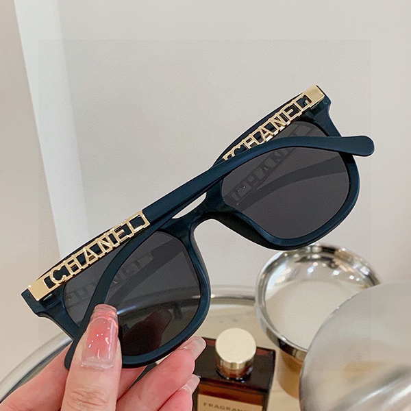 シャネル（CHANEL）デザイン メガネ 眼鏡 サングラス レディース&メンズ